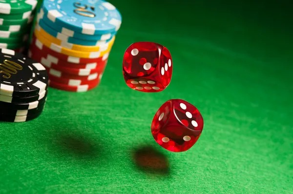 betches 303 platform interface showing live casino tables and mobile app